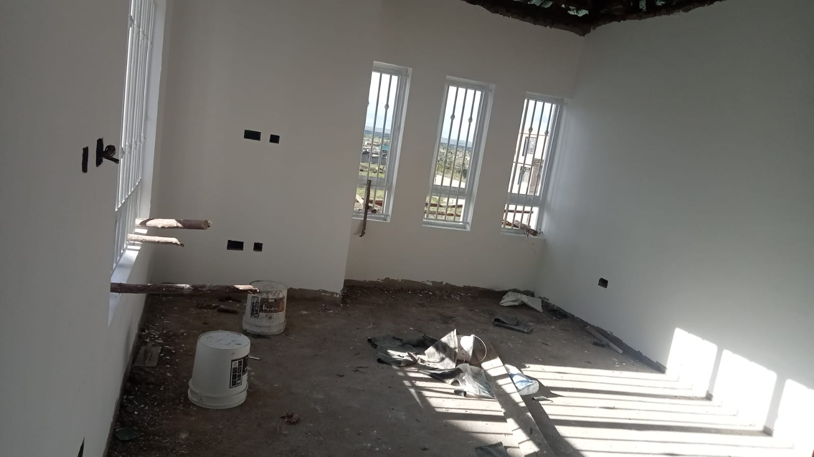 Spaceway interiors and construction